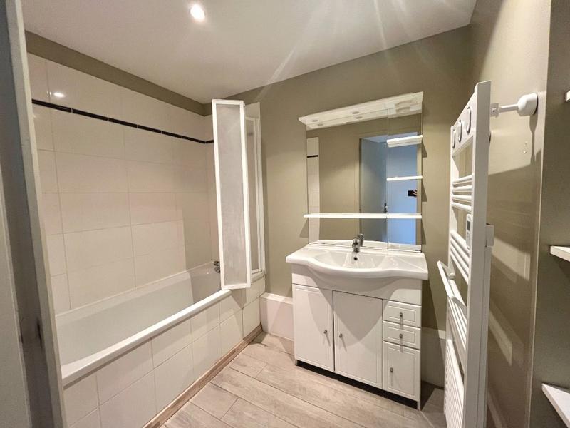 Loft - 92 m² - 4 pièces