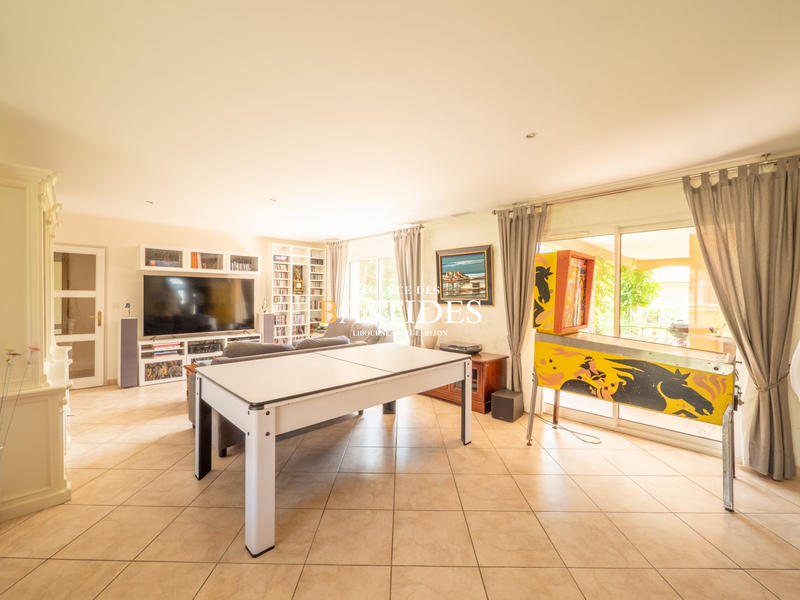 Maison contemporaine - 180 m² - 6 pièces