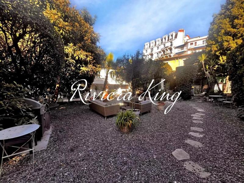 Appartement bourgeois - 134 m² - 4 pièces