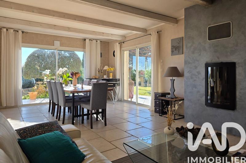 Maison - 182 m² - 7 pièces