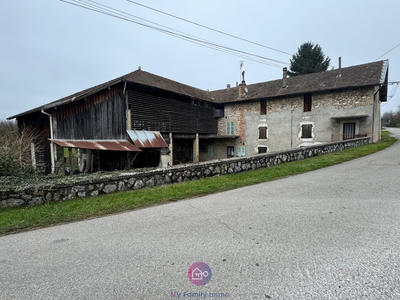 Maison - 200 m² - 11 pièces