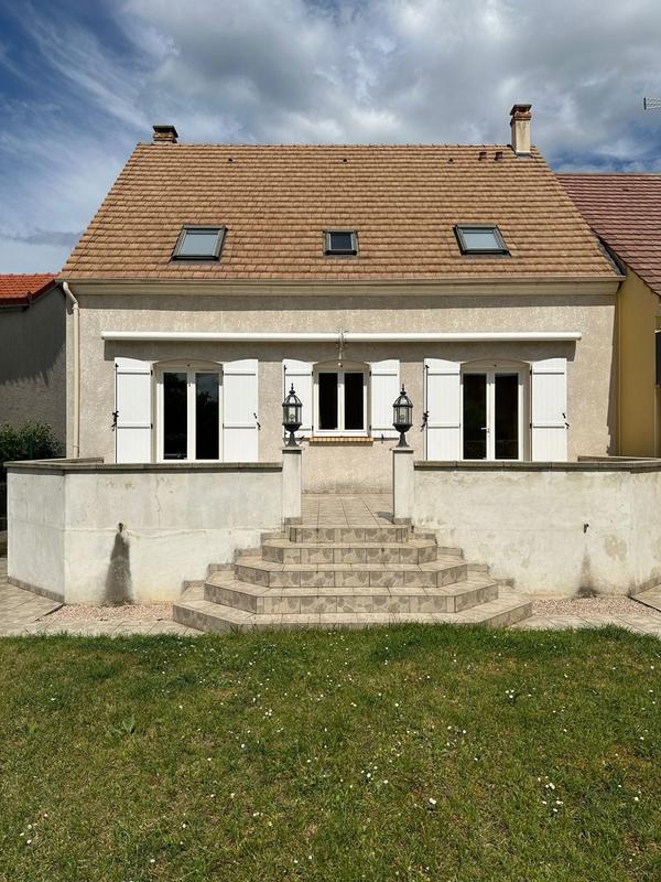 Maison - 127 m² - 6 pièces