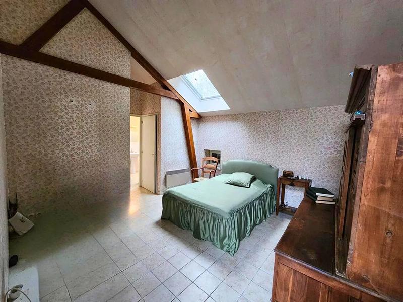 Maison - 280 m² - 11 pièces