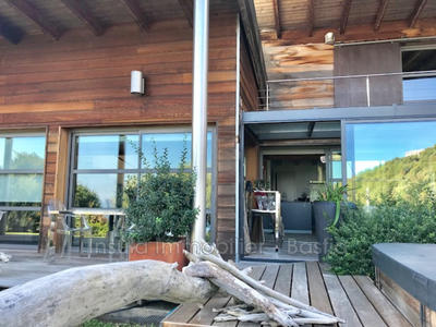 Villa - 190 m² - 6 pièces