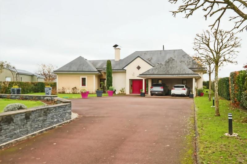 Maison - 170 m² - 6 pièces