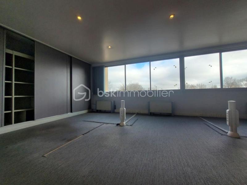 Bureau - 140 m² - 7 pièces