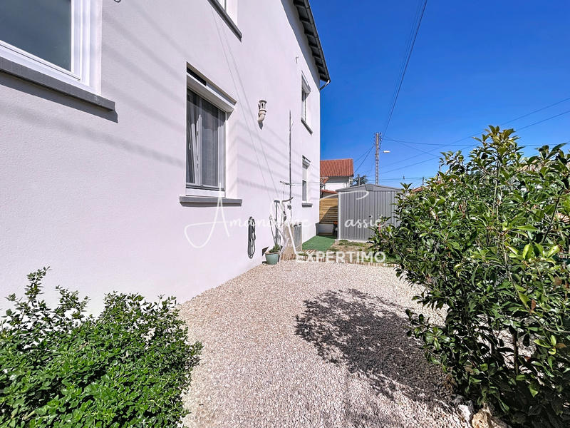 Appartement - 90 m² - 4 pièces