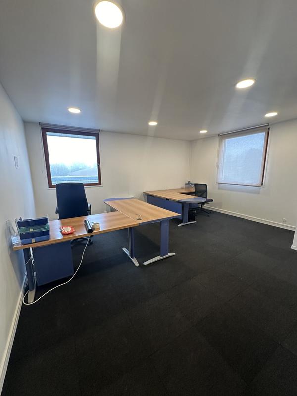 Local d'activités - 554 m² - 6 pièces