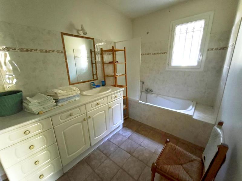 Maison - 233 m² - 8 pièces