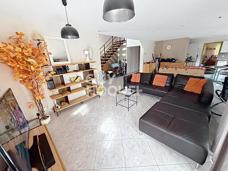 Maison - 128 m² - 4 pièces