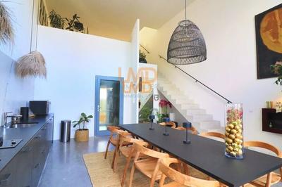 Maison - 190 m² - 4 pièces