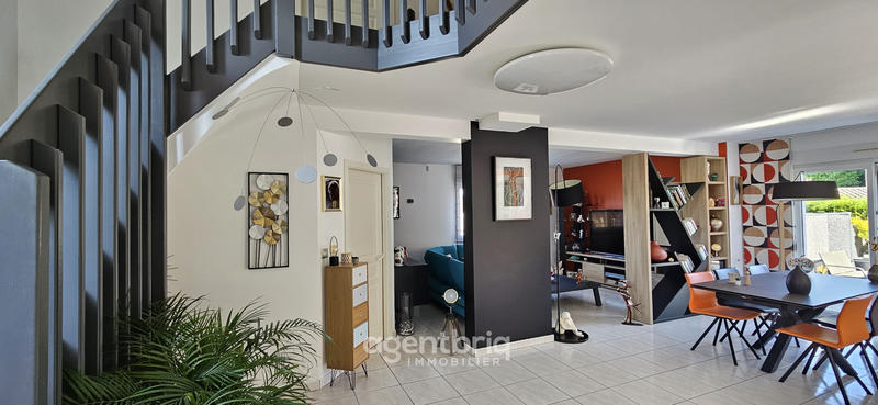 Maison - 152 m² - 7 pièces