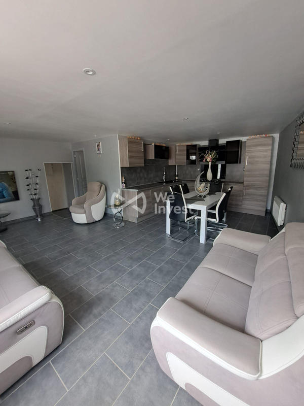 Maison - 140 m² - 8 pièces