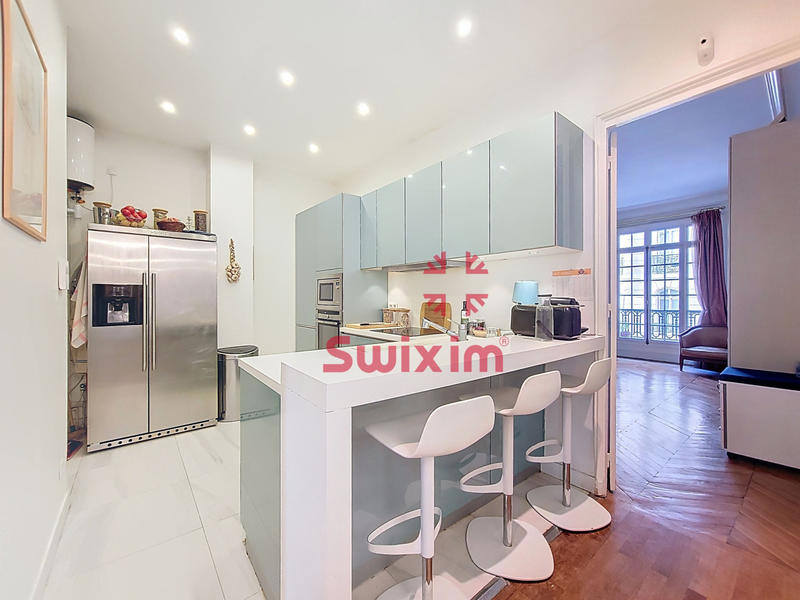 Appartement - 187 m² - 6 pièces