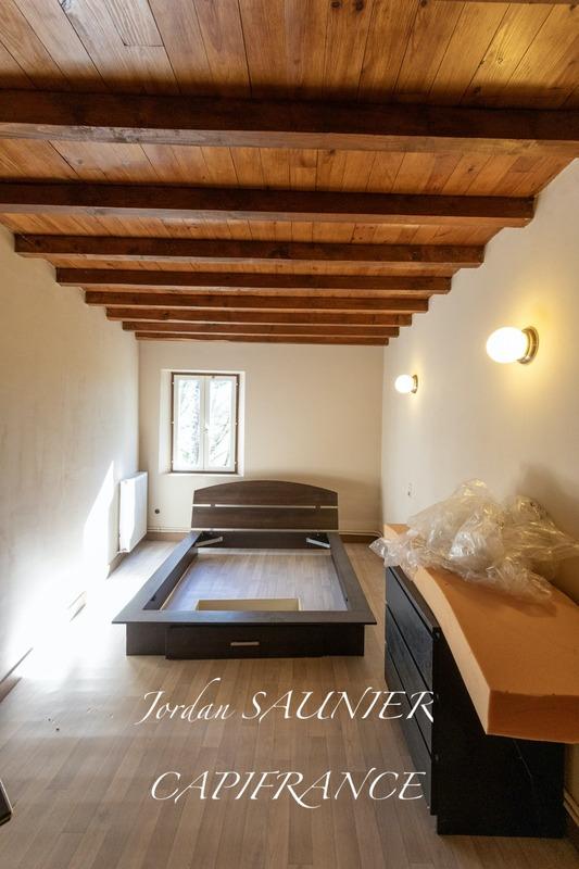 Corps de ferme - 375 m² - 22 pièces