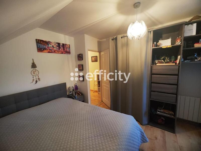 Pavillon - 210 m² - 8 pièces