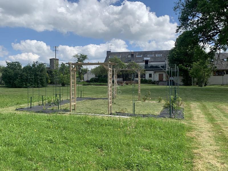 Maison - 575 m² - 16 pièces