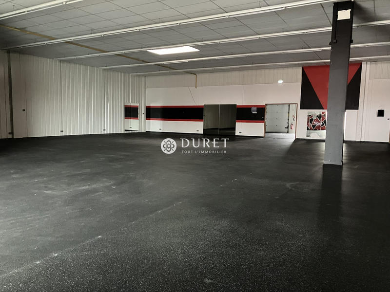 Local d'activités - 870 m²