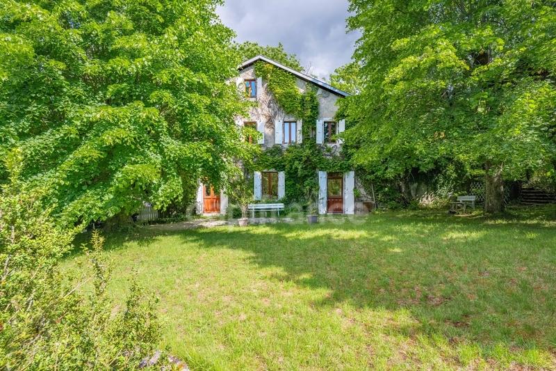 Maison - 197 m² - 6 pièces