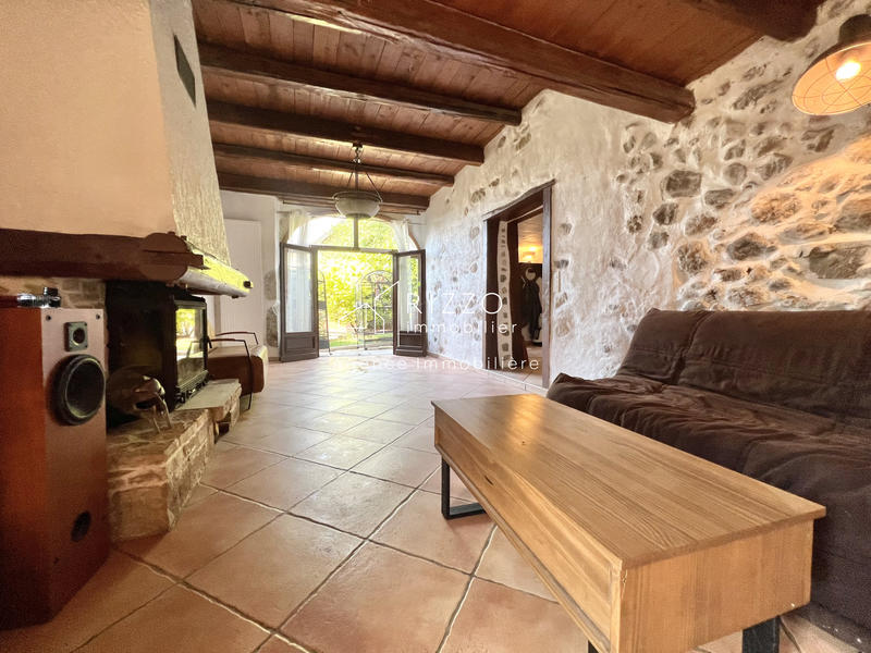 Maison - 180 m² - 7 pièces