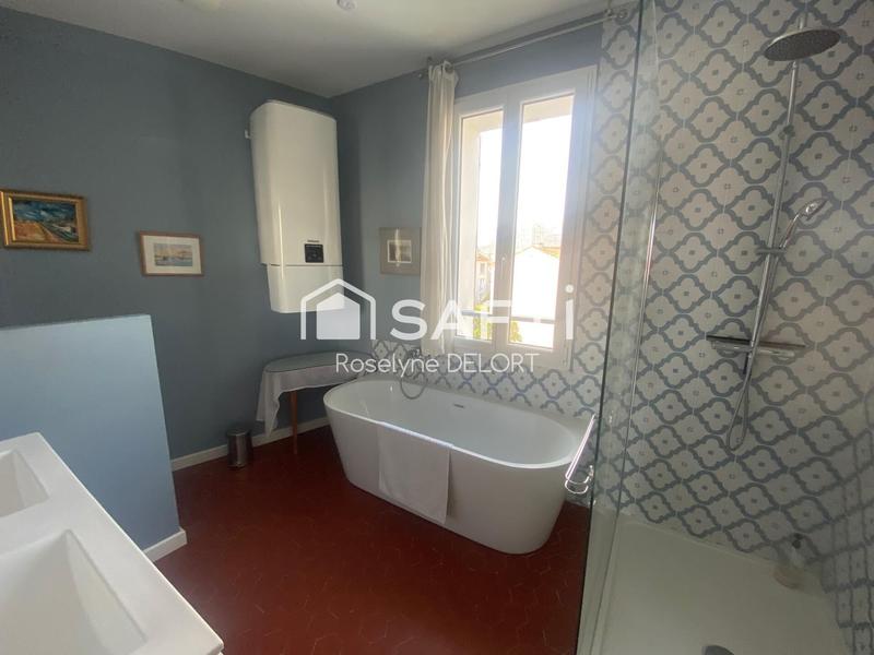 Maison de maîtres - 210 m² - 9 pièces