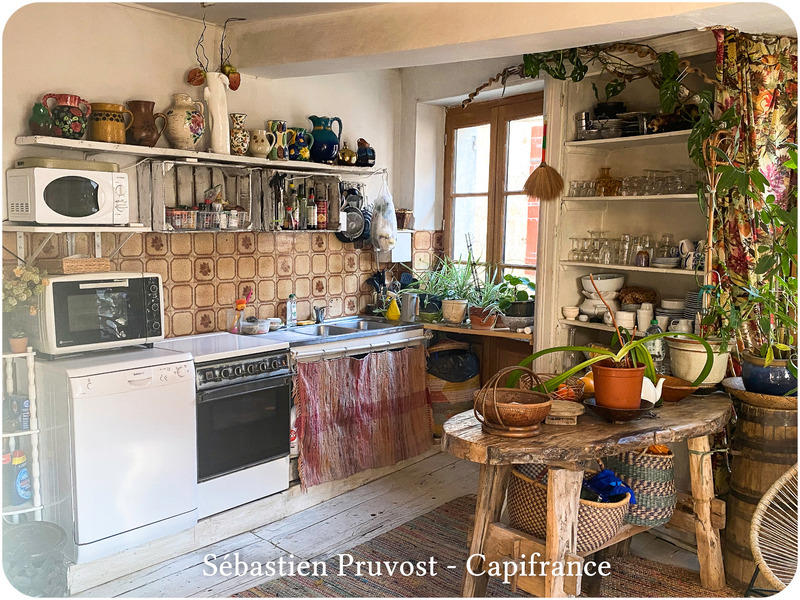 Maison en pierre - 400 m² - 8 pièces