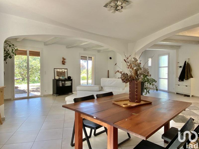 Maison - 186 m² - 5 pièces