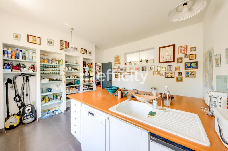 Maison - 170 m² - 6 pièces