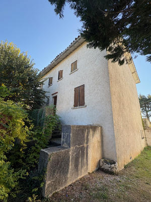 Maison - 200 m² - 6 pièces