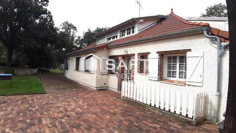 Maison de maîtres - 450 m² - 14 pièces