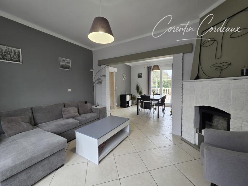 Maison - 96 m² - 6 pièces