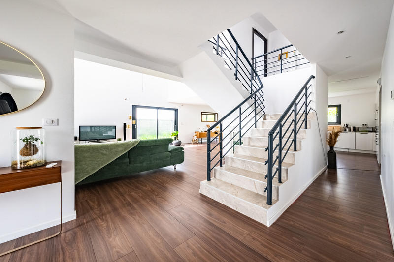 Maison - 168 m² - 6 pièces