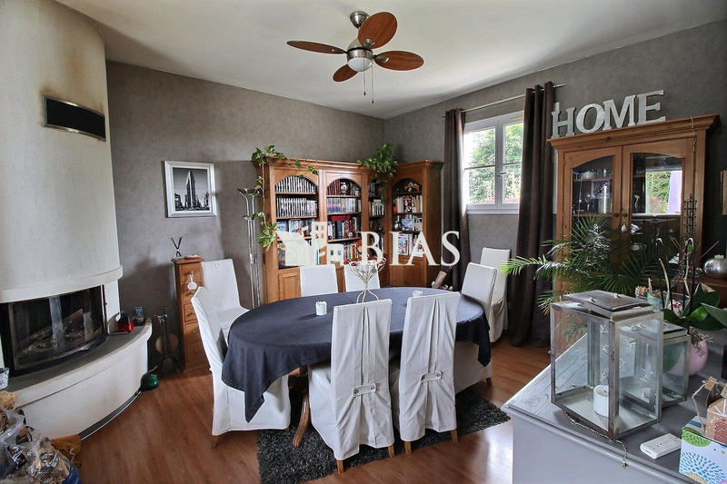 Maison - 138 m² - 6 pièces