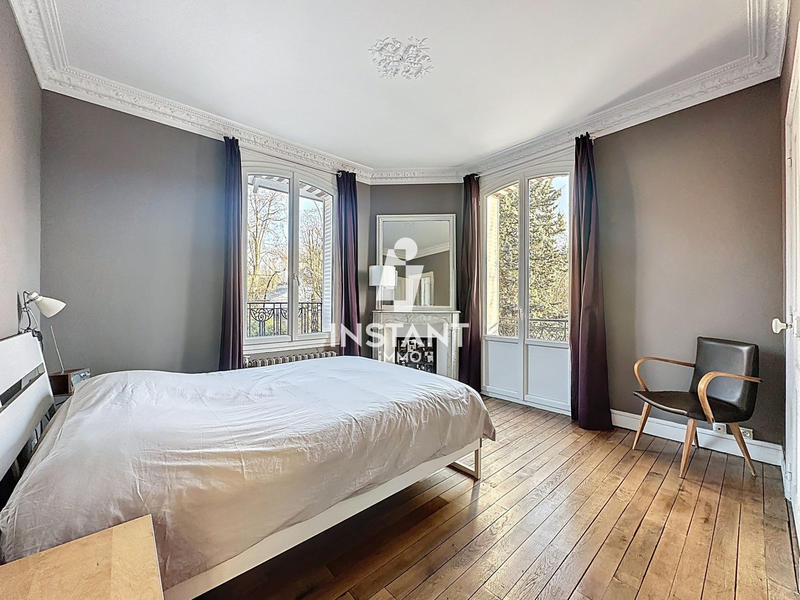 Maison - 258 m² - 8 pièces