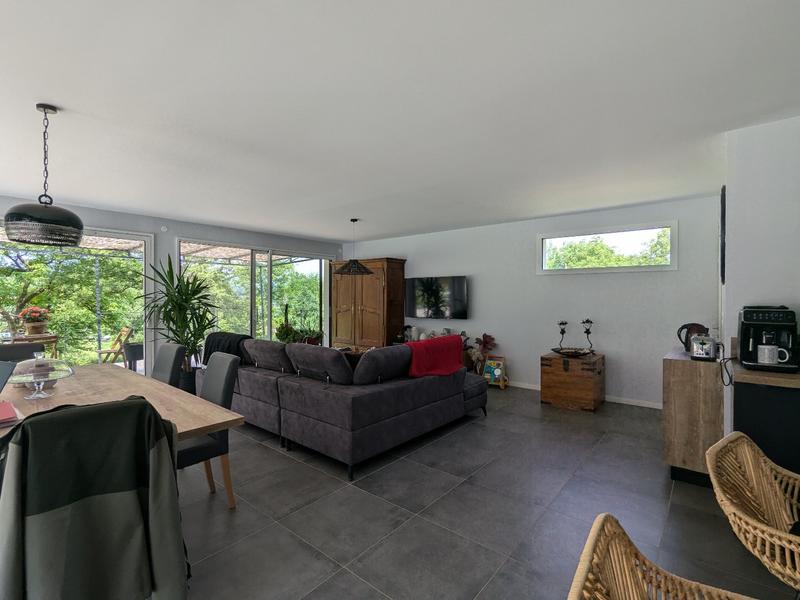 Maison - 127 m² - 5 pièces