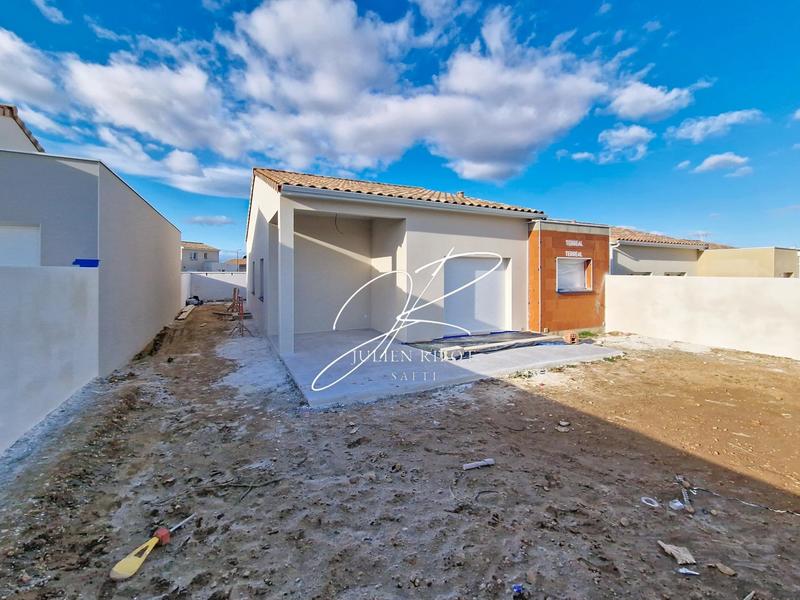 Maison - 96 m² - 4 pièces