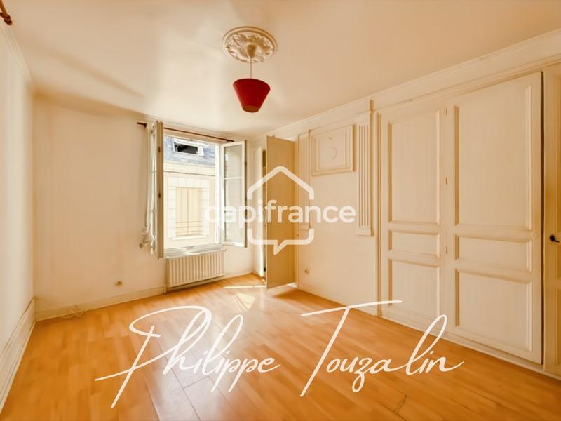 Maison - 220 m² - 14 pièces