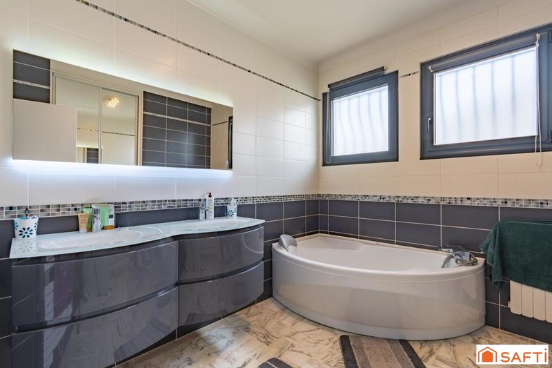 Maison - 131 m² - 4 pièces