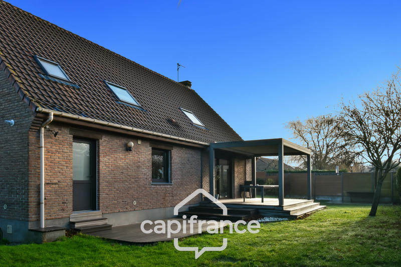 Maison - 203 m² - 7 pièces