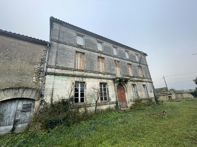 Maison - 430 m² - 13 pièces