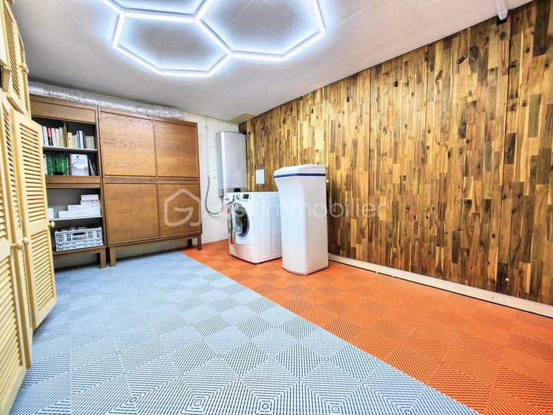 Maison - 171 m² - 7 pièces