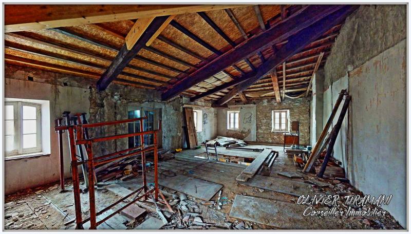 Maison ancienne - 231 m² - 6 pièces