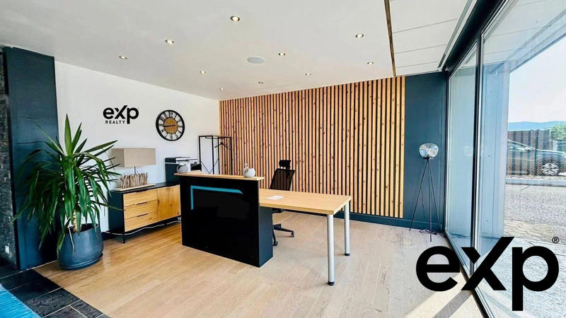 Fonds de commerce - Local commercial - 215 m²