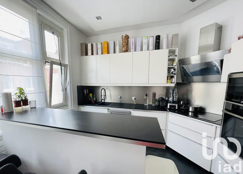 Maison de ville - 223 m² - 9 pièces