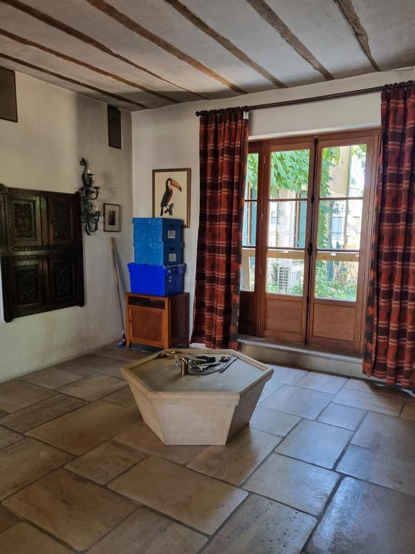 Propriété - 316 m² - 9 pièces