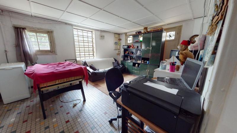 Maison - 147 m² - 9 pièces