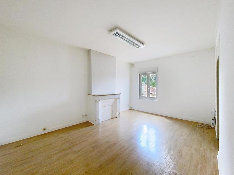 Local commercial - 136 m²