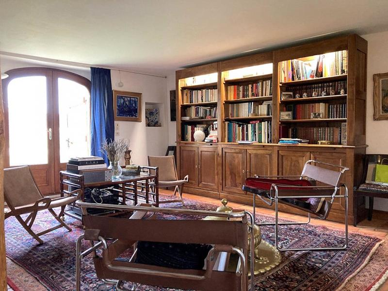 Maison - 250 m² - 9 pièces