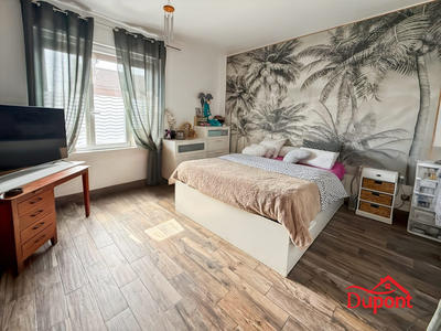 Maison - 215 m² - 6 pièces