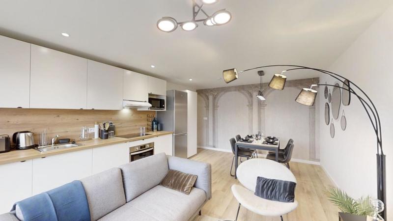 Appartement - 81 m² - 5 pièces